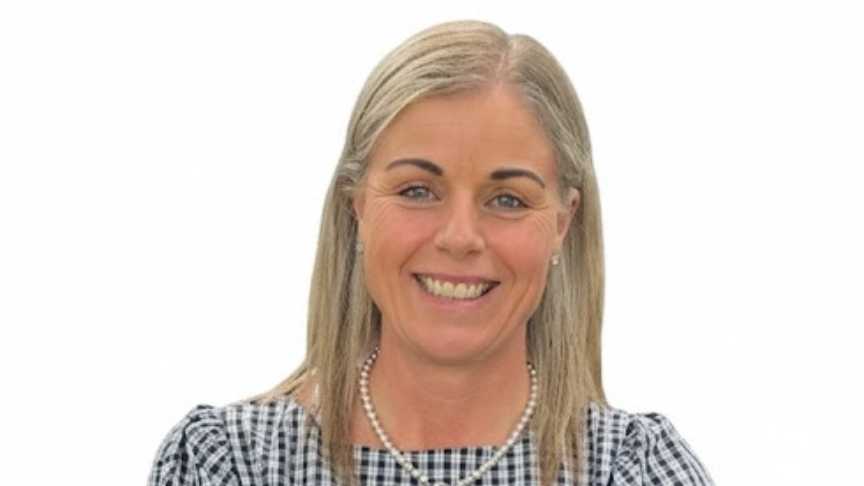 Nicki Mackay